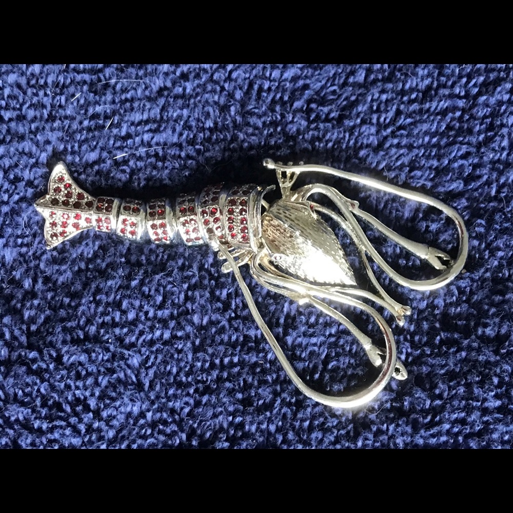 Silver tone Shrimp Pin w/Moveable Tail